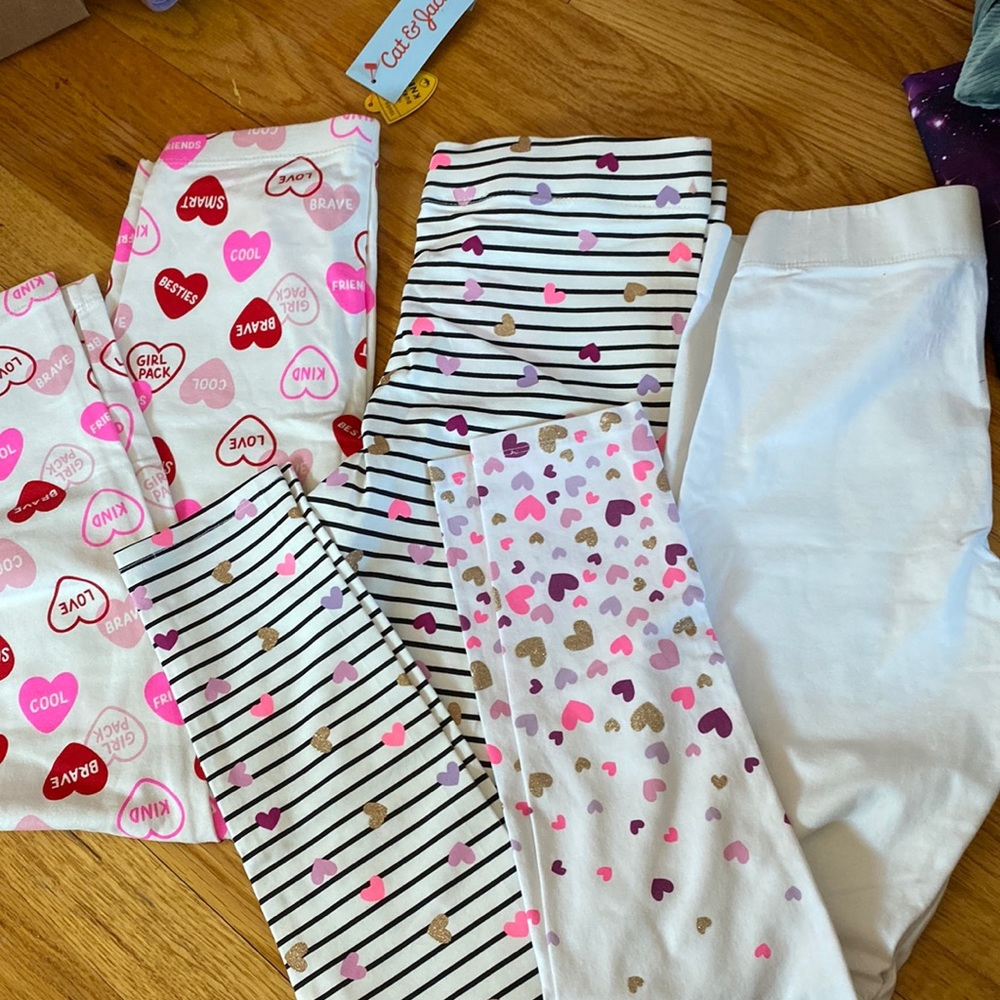 3 pieces heart pattern leggings. Girls cute leggings with heart prints.
